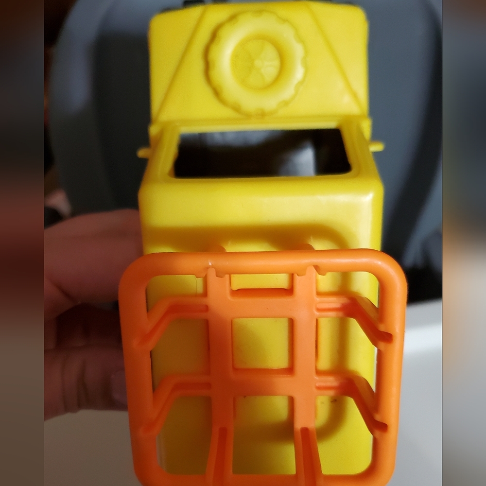 Fisher-Price Jungle Adventure, Safari Vehicle - Yellow and Orange, 2017 - Picture 4 of 4